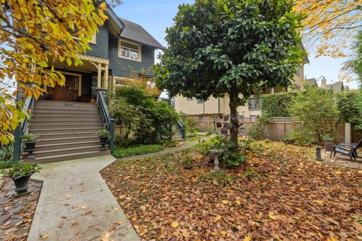 Photo 2 at 1820 W 11th Avenue, Kitsilano, Vancouver West