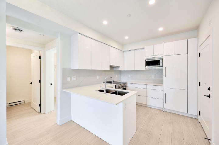 Photo 6 at 406 - 5399 Joyce Street, Collingwood VE, Vancouver East