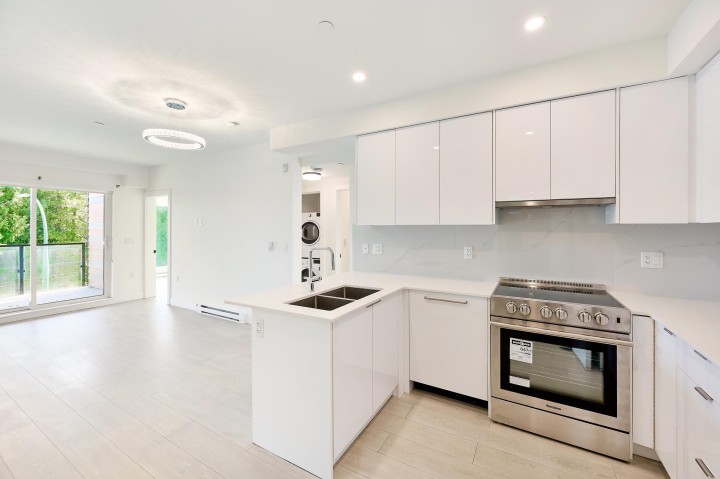 Photo 5 at 406 - 5399 Joyce Street, Collingwood VE, Vancouver East