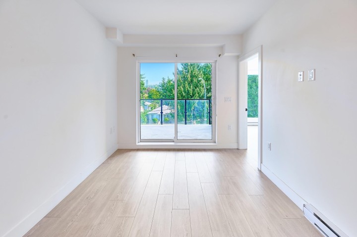 Photo 10 at 406 - 5399 Joyce Street, Collingwood VE, Vancouver East
