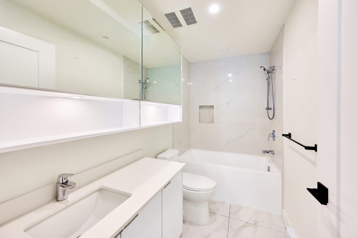 Photo 18 at 406 - 5399 Joyce Street, Collingwood VE, Vancouver East