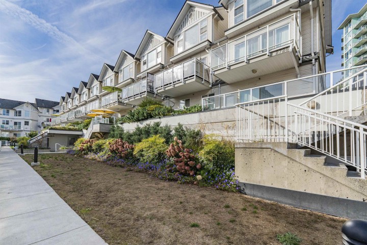 Photo 13 at 26 - 2723 North E Kent Avenue, South Marine, Vancouver East