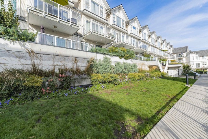 Photo 12 at 26 - 2723 North E Kent Avenue, South Marine, Vancouver East