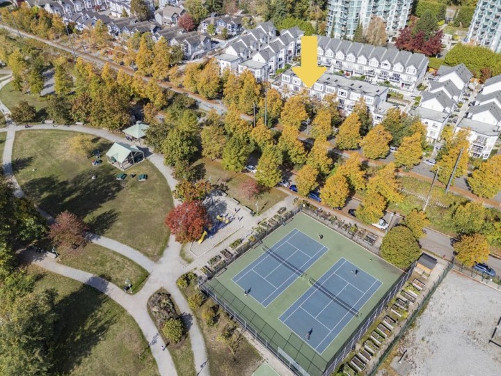 Photo 5 at 26 - 2723 North E Kent Avenue, South Marine, Vancouver East