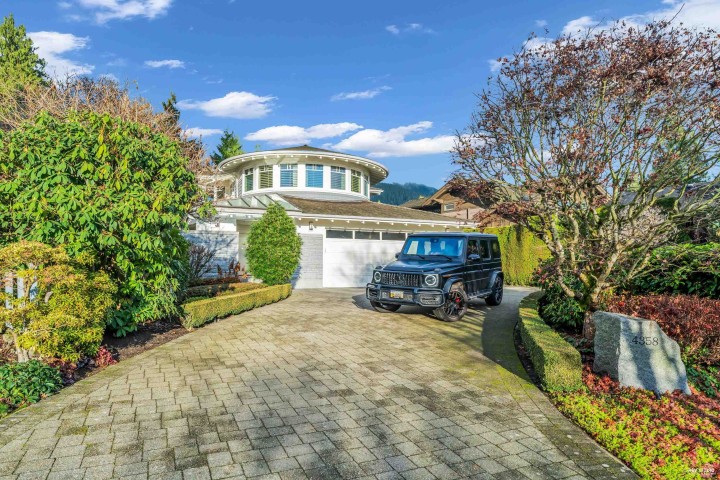 Photo 2 at 4358 Erwin Drive, Cypress, West Vancouver