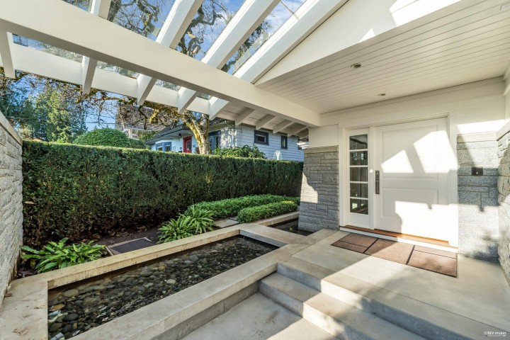 Photo 3 at 4358 Erwin Drive, Cypress, West Vancouver
