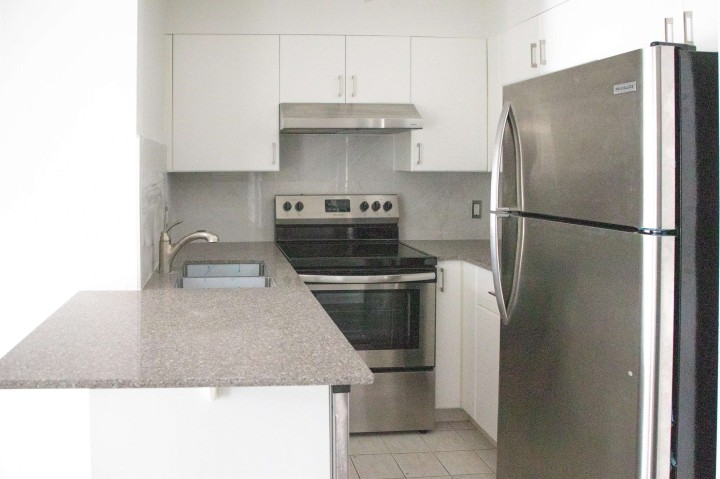 Photo 3 at 303 - 1562 W 5th Avenue, False Creek, Vancouver West