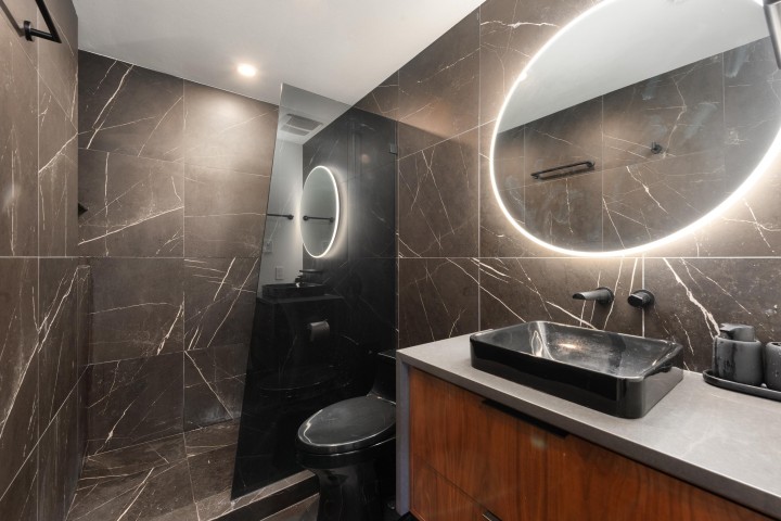 Photo 13 at 303 - 988 Richards Street, Yaletown, Vancouver West