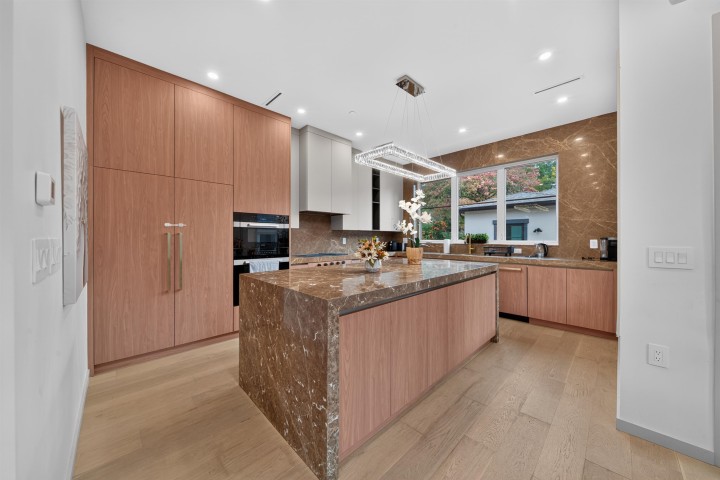Photo 8 at 6664 Balsam Street, S.W. Marine, Vancouver West