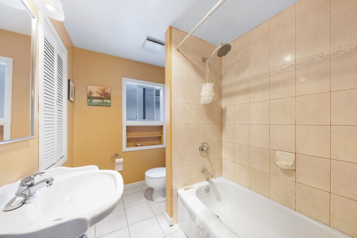 Photo 17 at 2865 Grant Street, Renfrew VE, Vancouver East