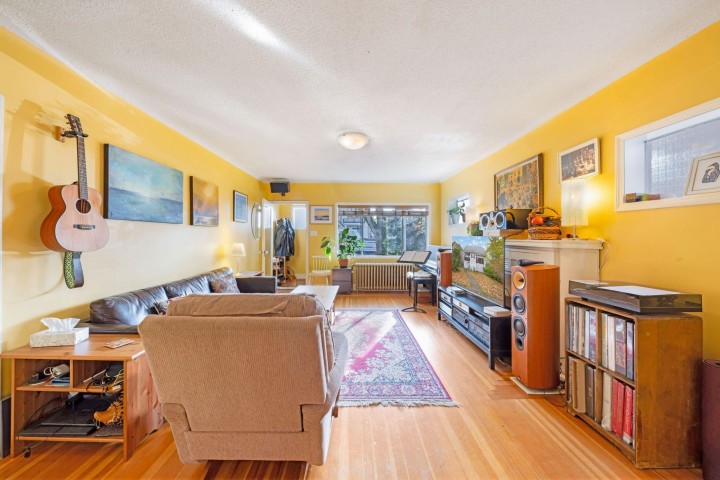 Photo 8 at 2865 Grant Street, Renfrew VE, Vancouver East