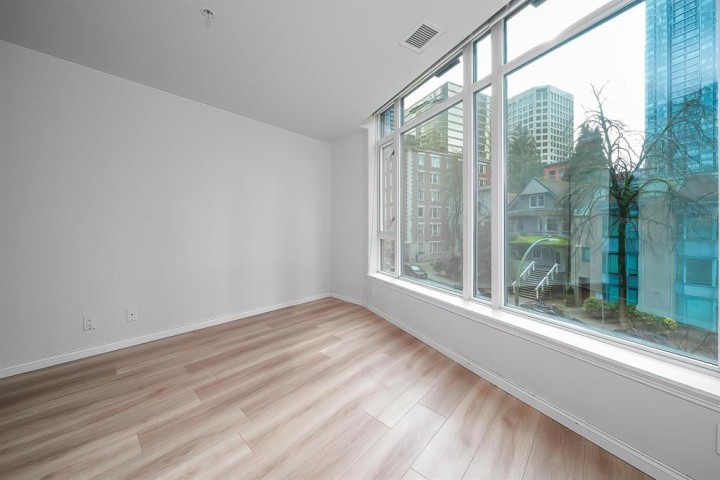 Photo 16 at 303 - 1211 Melville Street, Coal Harbour, Vancouver West