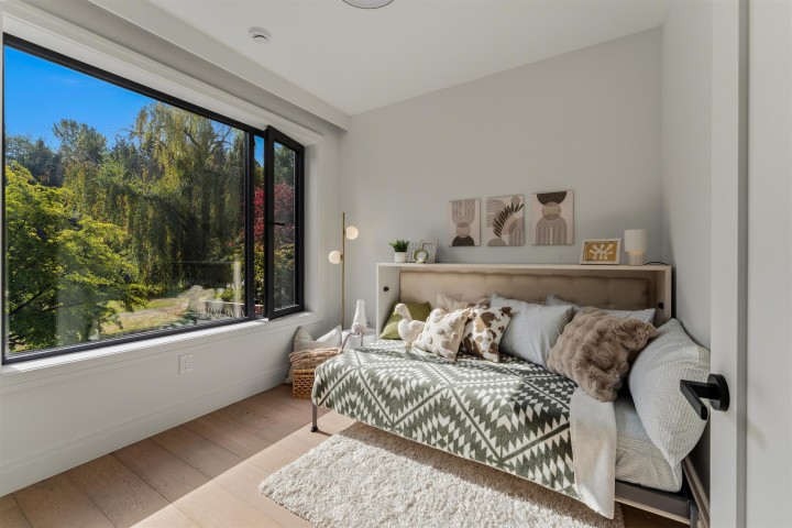 Photo 9 at 1 - 1183 W 33rd Avenue, Shaughnessy, Vancouver West