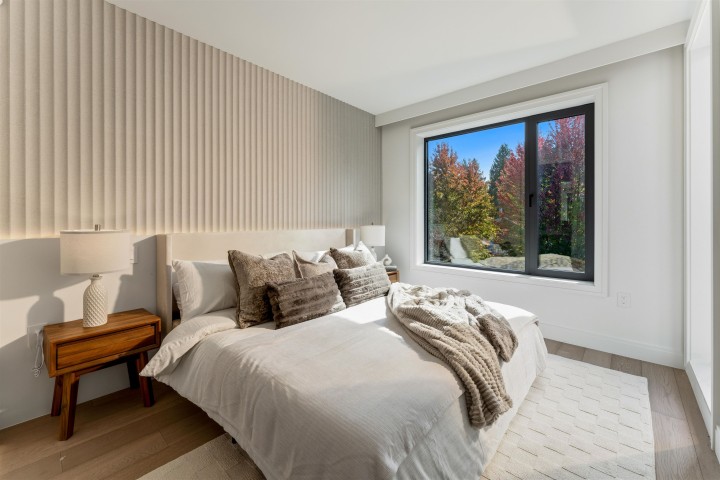 Photo 11 at 1 - 1183 W 33rd Avenue, Shaughnessy, Vancouver West