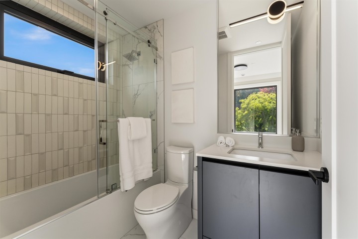 Photo 8 at 1 - 1183 W 33rd Avenue, Shaughnessy, Vancouver West
