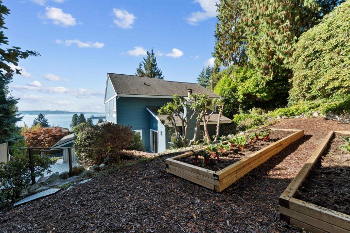 Photo 39 at 3381 Mathers Avenue, Westmount WV, West Vancouver