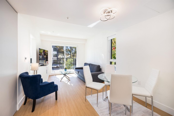Photo 3 at 204 - 2235 E Broadway Street, Grandview Woodland, Vancouver East