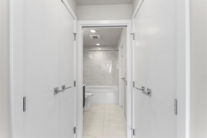 Photo 12 at 305 - 4963 Cambie Street, Cambie, Vancouver West