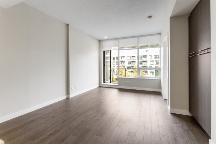 Photo 7 at 305 - 4963 Cambie Street, Cambie, Vancouver West