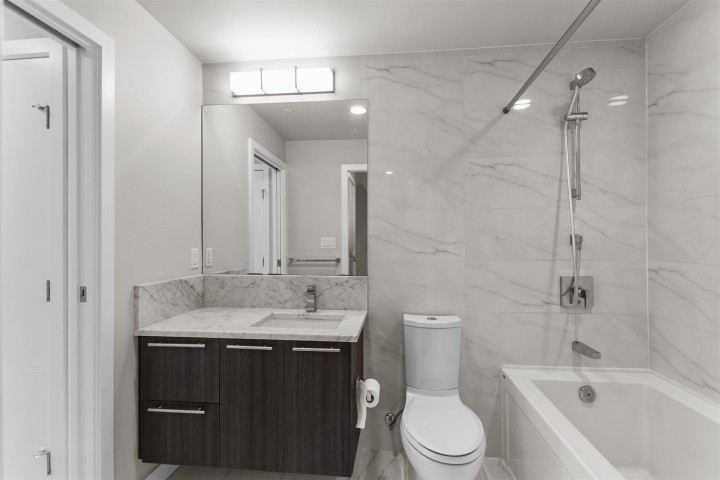 Photo 14 at 305 - 4963 Cambie Street, Cambie, Vancouver West