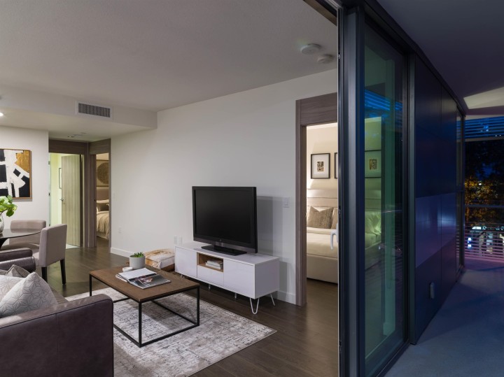 Photo 6 at 306 - 89 Nelson Street, Yaletown, Vancouver West