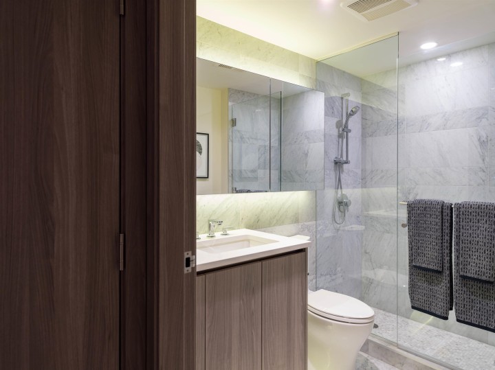 Photo 17 at 306 - 89 Nelson Street, Yaletown, Vancouver West