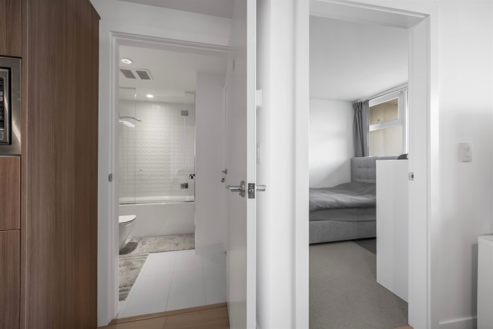 Photo 12 at 603 - 4638 Gladstone Street, Victoria VE, Vancouver East