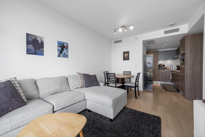 Photo 9 at 603 - 4638 Gladstone Street, Victoria VE, Vancouver East