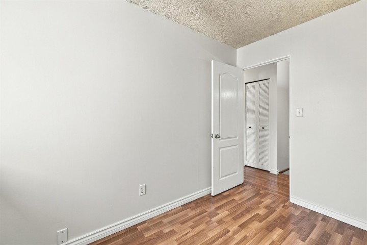 Photo 17 at 64 - 3433 E 49th Avenue, Killarney VE, Vancouver East