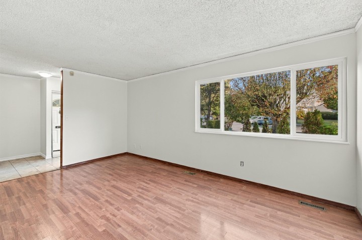 Photo 9 at 64 - 3433 E 49th Avenue, Killarney VE, Vancouver East