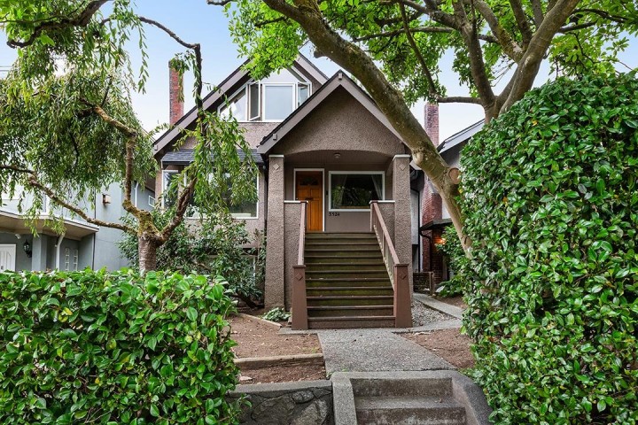 Photo 1 at 3524 W 16th Avenue, Dunbar, Vancouver West
