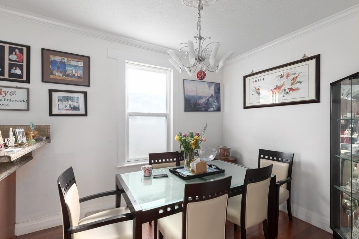Photo 4 at 309 E Woodstock Avenue, Main, Vancouver East