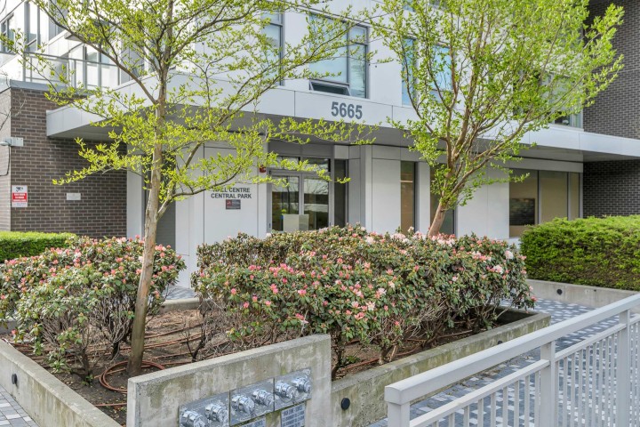 Photo 30 at 3305 - 5665 Boundary Road, Collingwood VE, Vancouver East
