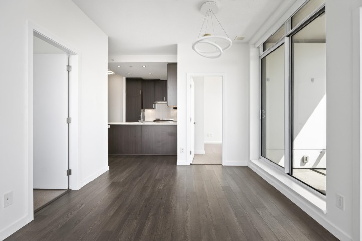 Photo 10 at 3305 - 5665 Boundary Road, Collingwood VE, Vancouver East