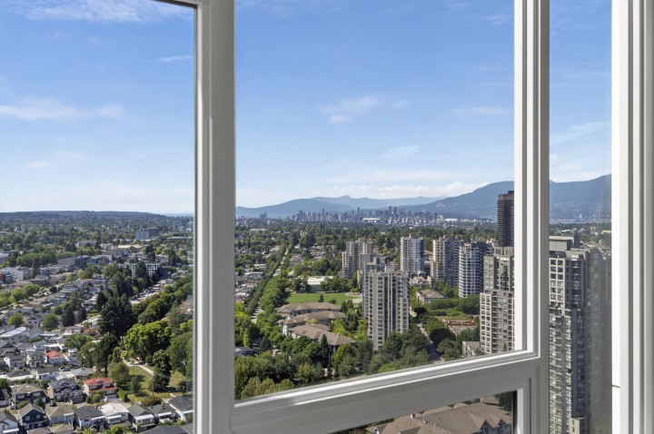 Photo 15 at 3305 - 5665 Boundary Road, Collingwood VE, Vancouver East