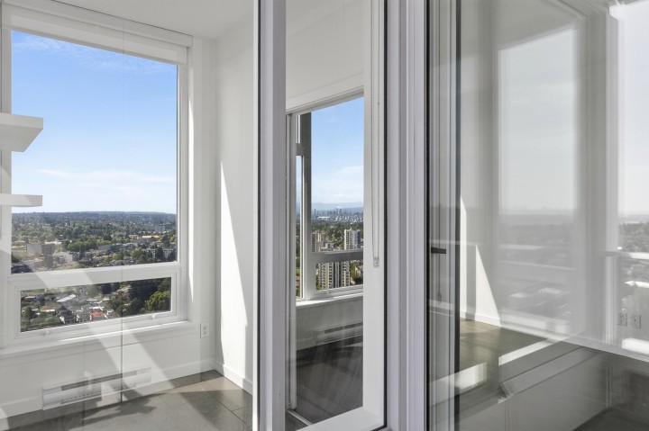 Photo 19 at 3305 - 5665 Boundary Road, Collingwood VE, Vancouver East