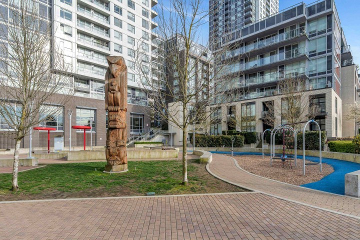 Photo 31 at 3305 - 5665 Boundary Road, Collingwood VE, Vancouver East