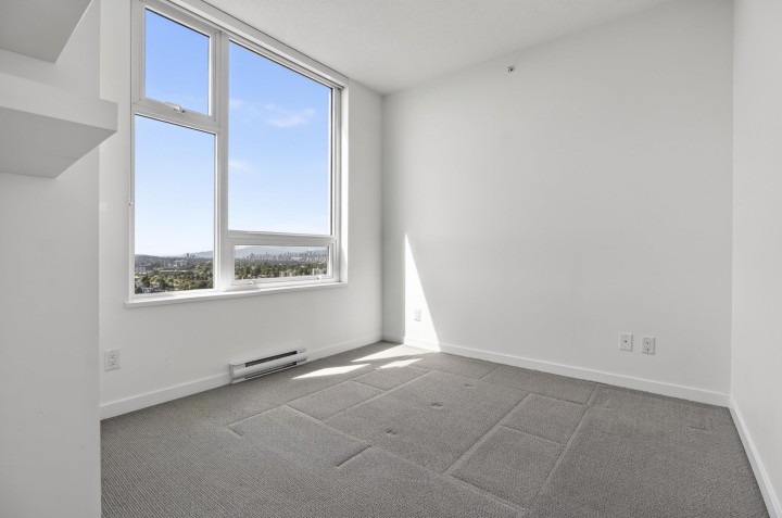 Photo 21 at 3305 - 5665 Boundary Road, Collingwood VE, Vancouver East