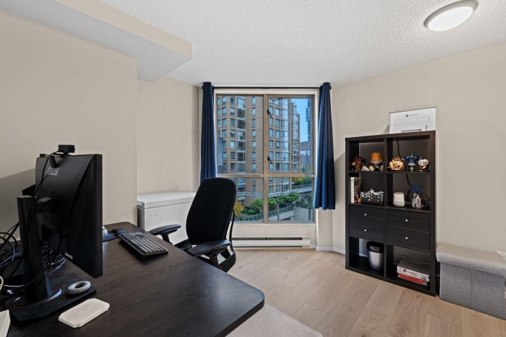 Photo 27 at 906 - 867 Hamilton Street, Downtown VW, Vancouver West