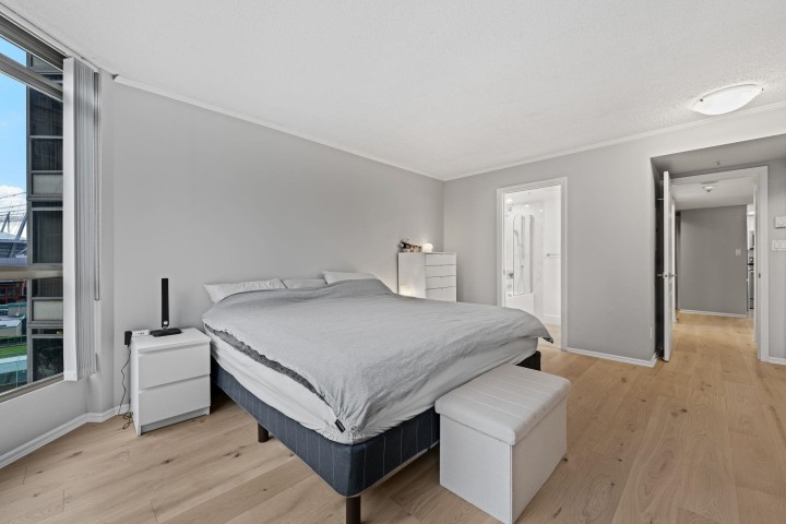 Photo 17 at 906 - 867 Hamilton Street, Downtown VW, Vancouver West