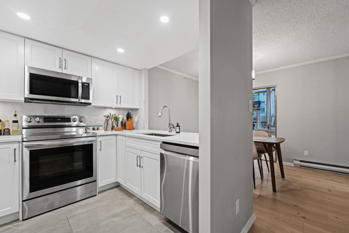 Photo 9 at 906 - 867 Hamilton Street, Downtown VW, Vancouver West