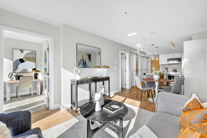Photo 5 at 403 - 233 Kingsway, Mount Pleasant VE, Vancouver East