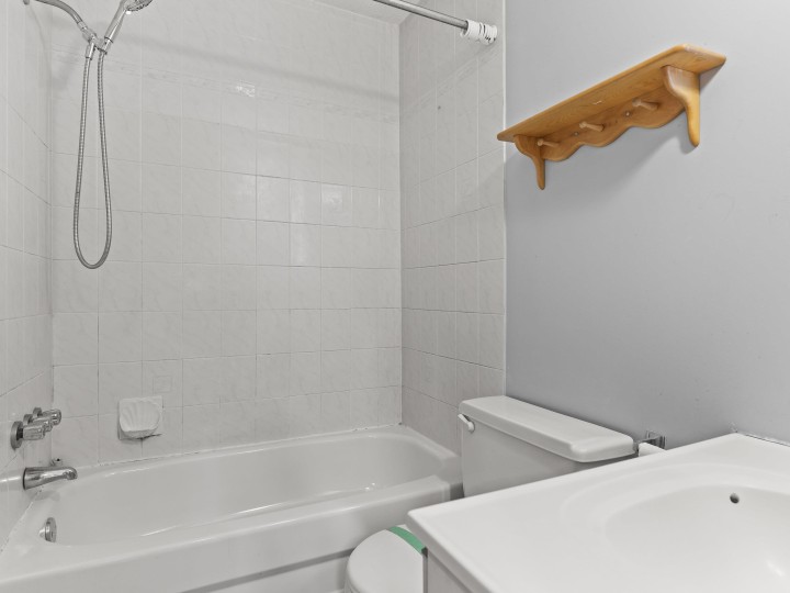 Photo 25 at 3369 Price Street, Collingwood VE, Vancouver East