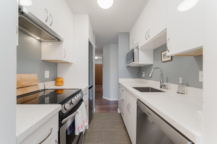Photo 7 at 206 - 1740 Comox Street, West End VW, Vancouver West