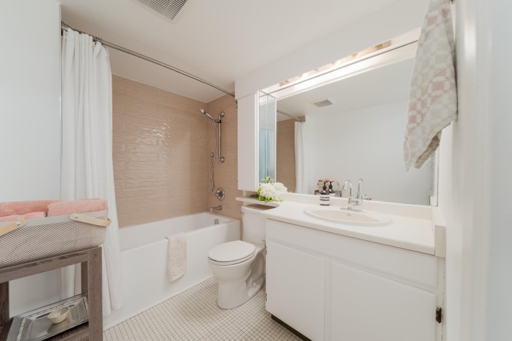 Photo 18 at 206 - 1740 Comox Street, West End VW, Vancouver West