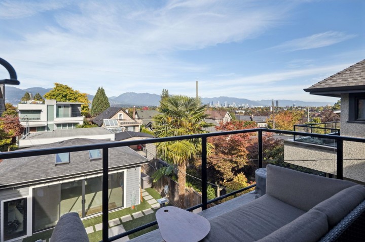 Photo 17 at 3137 W 24th Avenue, Dunbar, Vancouver West