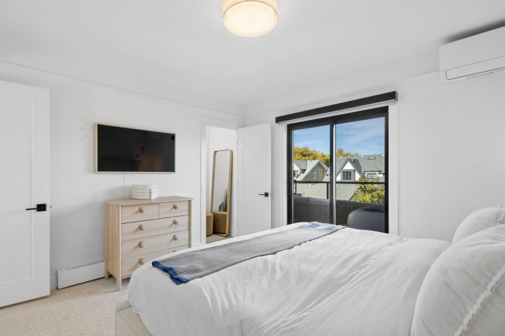 Photo 16 at 3137 W 24th Avenue, Dunbar, Vancouver West