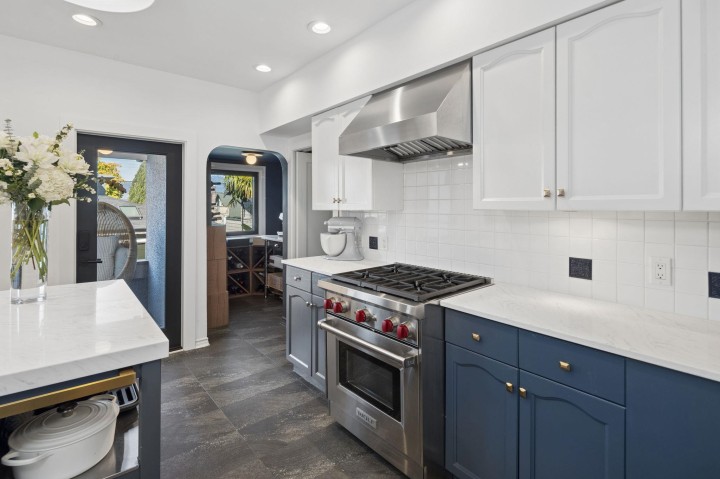 Photo 11 at 3137 W 24th Avenue, Dunbar, Vancouver West