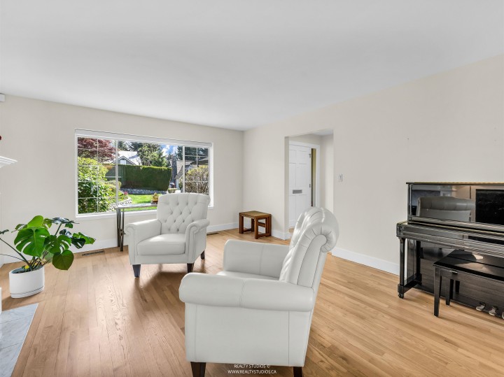 Photo 6 at 1405 20th Street, Ambleside, West Vancouver