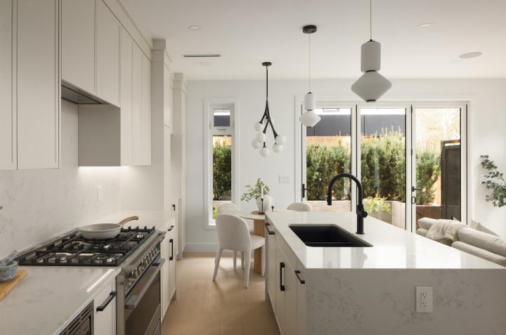 Photo 6 at 4 - 419 W 23rd Avenue, Cambie, Vancouver West